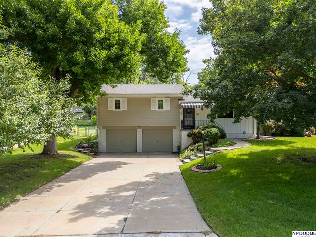 1455 S 123rd Street, Omaha, NE 68144