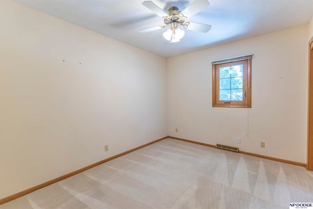 1455 S 123rd Street, Omaha, NE 68144