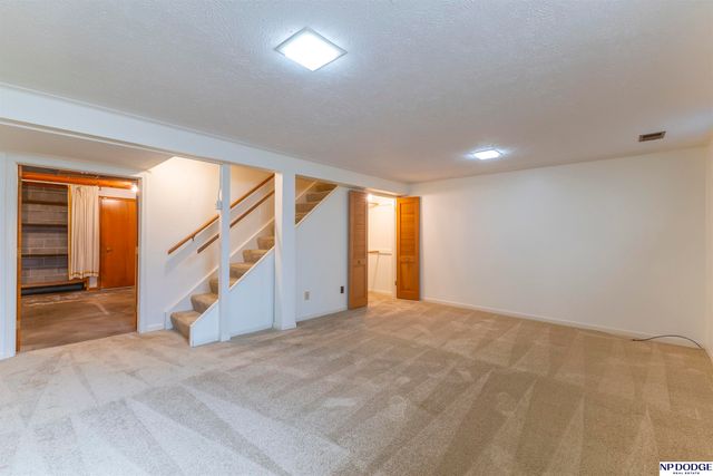 1455 S 123rd Street, Omaha, NE 68144
