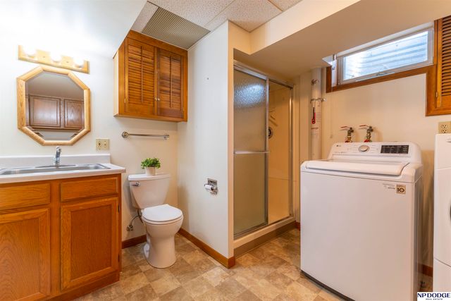 1455 S 123rd Street, Omaha, NE 68144