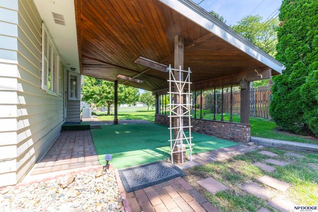 1455 S 123rd Street, Omaha, NE 68144