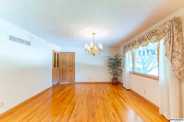 1455 S 123rd Street, Omaha, NE 68144