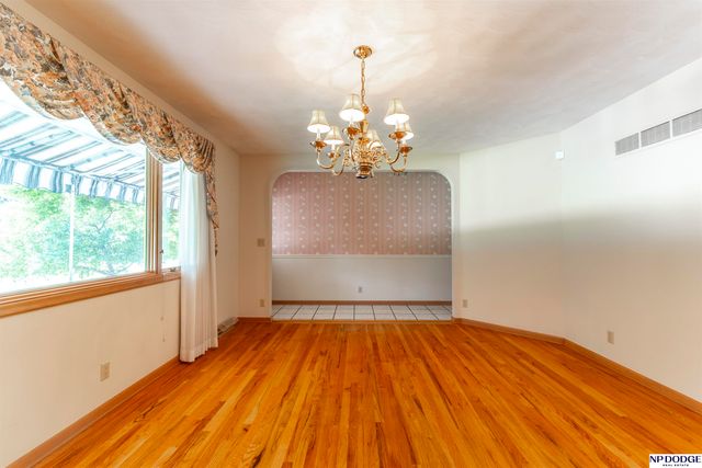 1455 S 123rd Street, Omaha, NE 68144