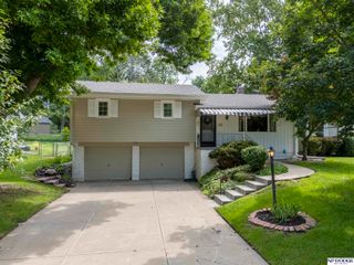 1455 S 123rd Street, Omaha, NE 68144