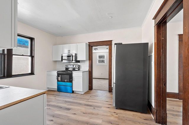 209 NICOLET BOULEVARD, Neenah, WI 54956