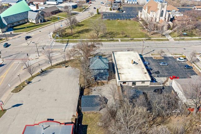 209 NICOLET BOULEVARD, Neenah, WI 54956