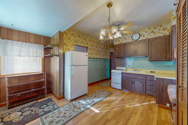 7652 Monroe Street, Forest Park, IL 60130