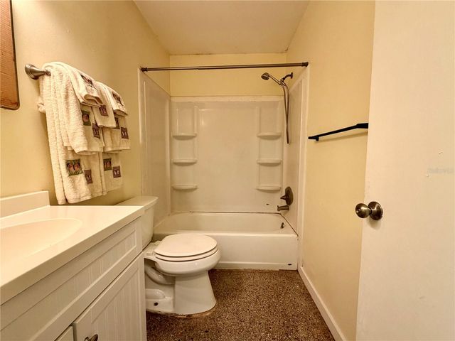 513 AVENUE J SE, Winter Haven, FL 33880