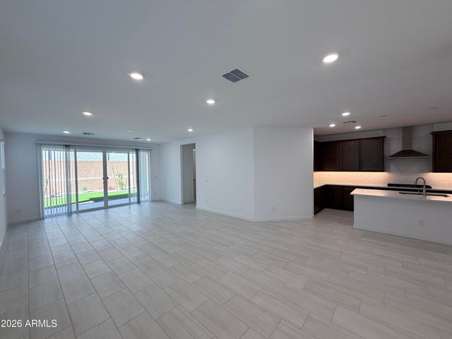 6972 W Buckhorn Trail, Peoria, AZ 85383