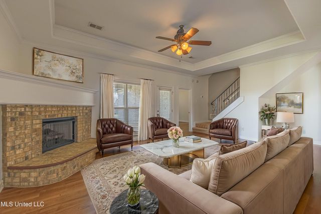 2723 Hill Valley Lane, Southaven, MS 38672