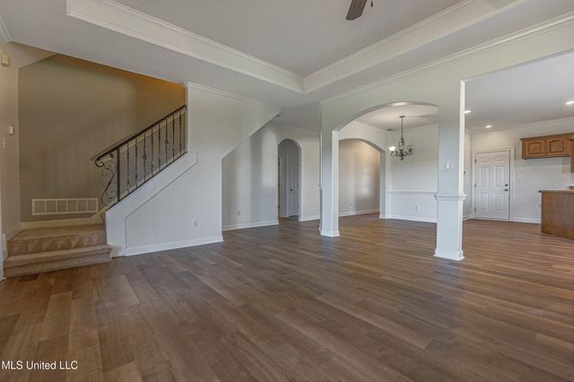 2723 Hill Valley Lane, Southaven, MS 38672