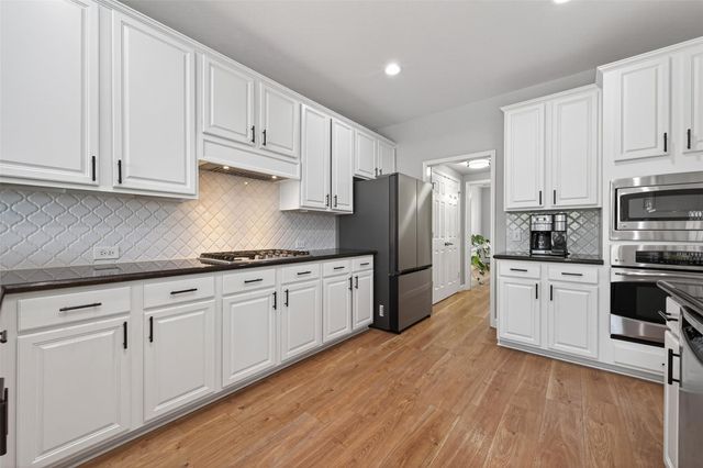 3329 Oak Dale Way, Seabrook, TX 77586