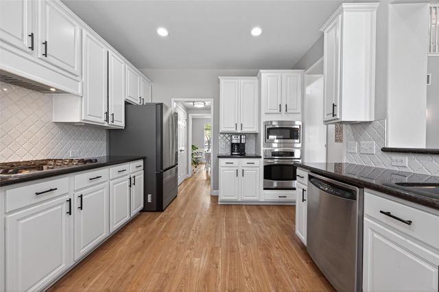 3329 Oak Dale Way, Seabrook, TX 77586