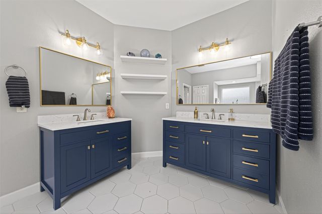 3329 Oak Dale Way, Seabrook, TX 77586