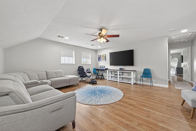 3329 Oak Dale Way, Seabrook, TX 77586