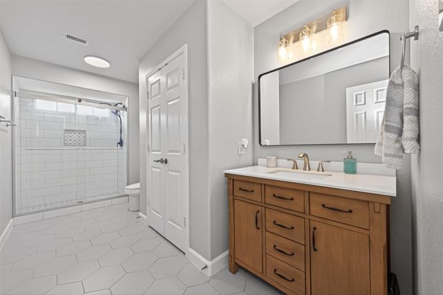 3329 Oak Dale Way, Seabrook, TX 77586