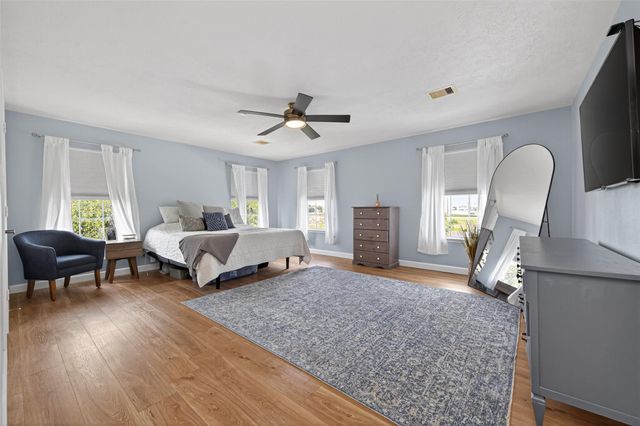 3329 Oak Dale Way, Seabrook, TX 77586