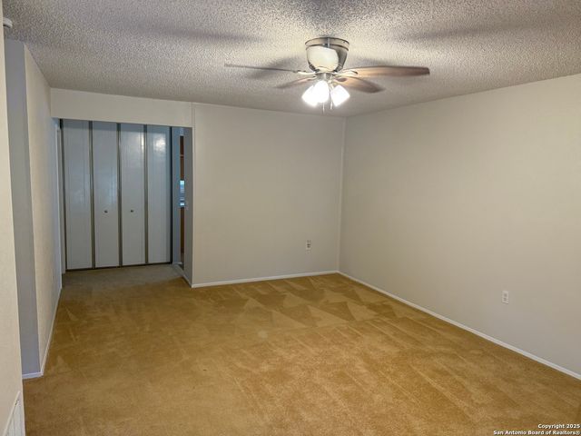 11017 White Sands, Live Oak, TX 78233