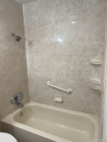 11017 White Sands, Live Oak, TX 78233