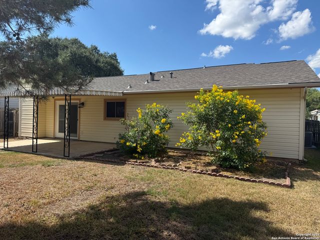 11017 White Sands, Live Oak, TX 78233