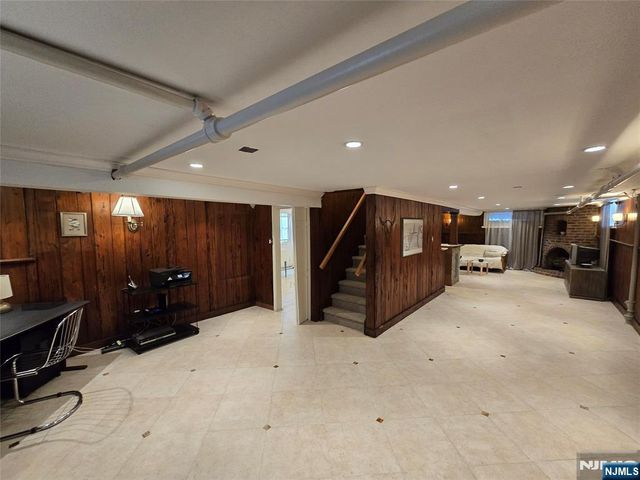 224 Cleveland Avenue, Hasbrouck Heights, NJ 07604