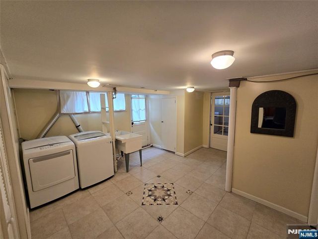 224 Cleveland Avenue, Hasbrouck Heights, NJ 07604