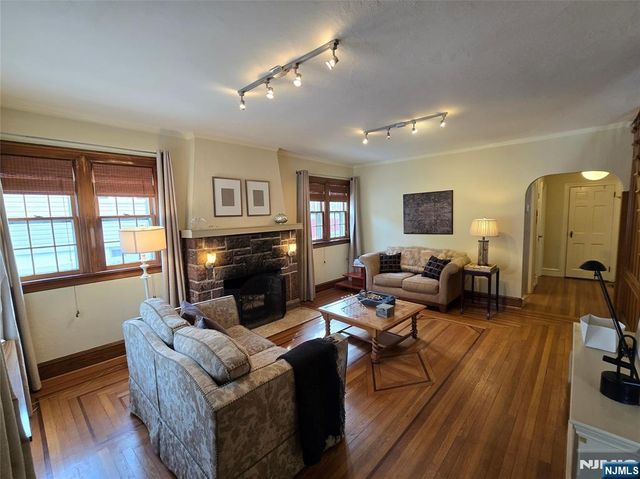 224 Cleveland Avenue, Hasbrouck Heights, NJ 07604