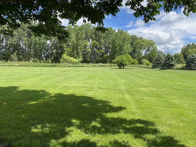 3546 Dekalb Lane, Neenah, WI 54956