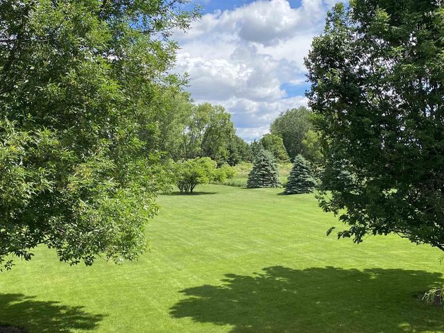 3546 Dekalb Lane, Neenah, WI 54956
