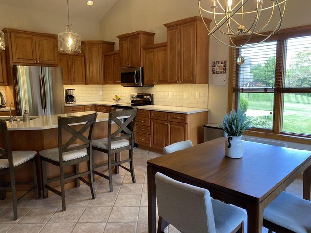 3546 Dekalb Lane, Neenah, WI 54956