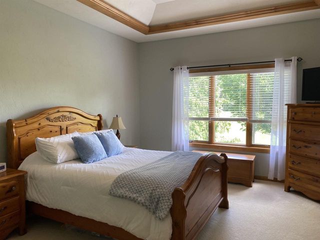 3546 Dekalb Lane, Neenah, WI 54956