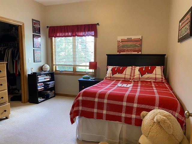 3546 Dekalb Lane, Neenah, WI 54956
