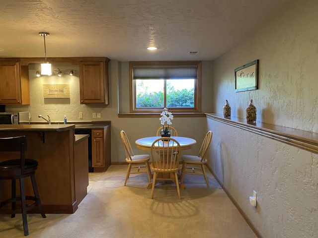 3546 Dekalb Lane, Neenah, WI 54956
