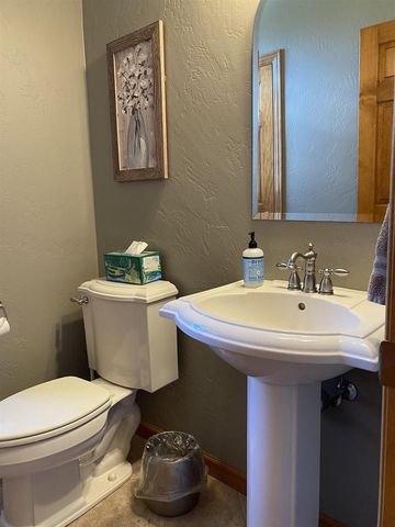 3546 Dekalb Lane, Neenah, WI 54956