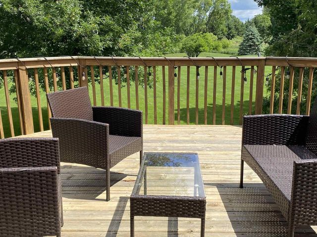 3546 Dekalb Lane, Neenah, WI 54956