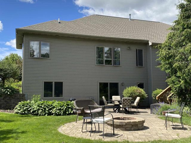 3546 Dekalb Lane, Neenah, WI 54956