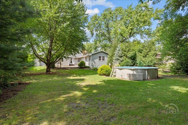 51 Burgess Road, Geneva, IL 60134