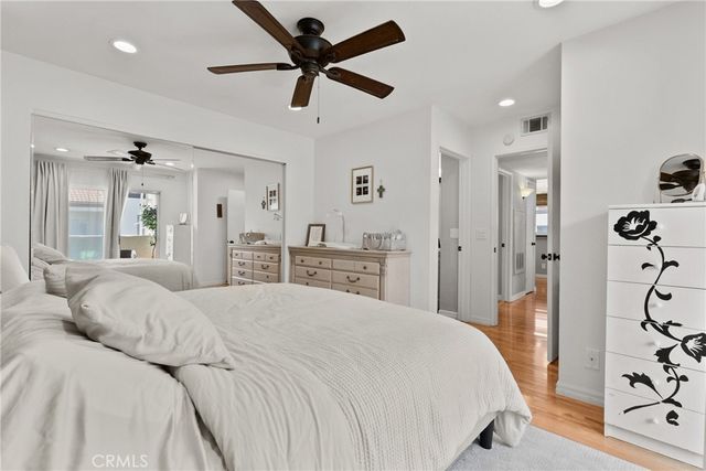 21200 Trumpet 205, Newhall, CA 91321