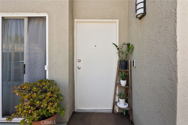 21200 Trumpet 205, Newhall, CA 91321