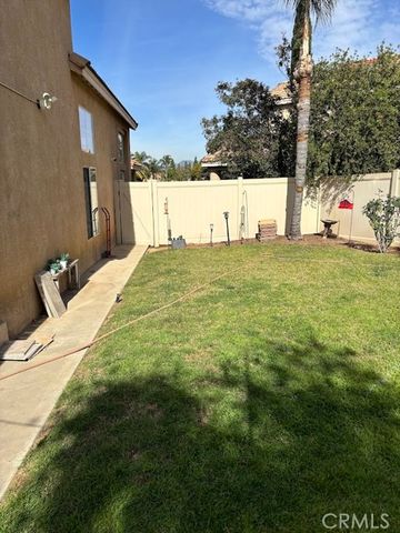 15597 Castellion, Fontana, CA 92337