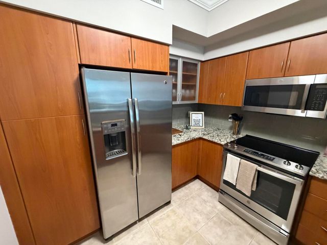 804 E Windward Way 618, Lantana, FL 33462