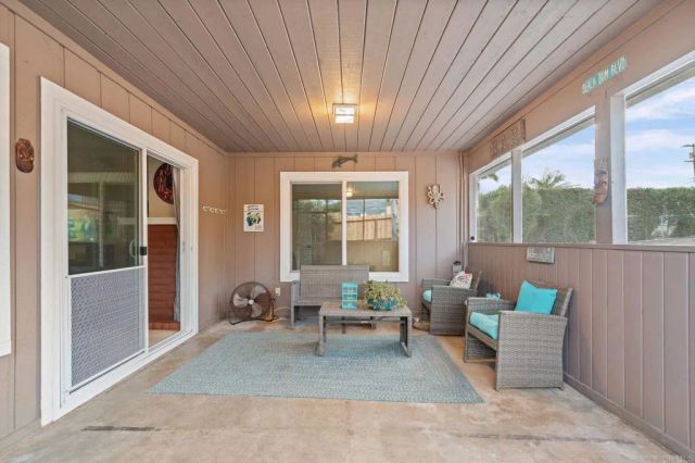 267 Hannalei Dr, Vista, CA 92083