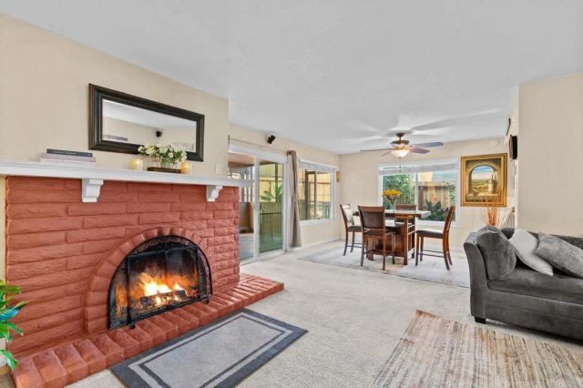 267 Hannalei Dr, Vista, CA 92083