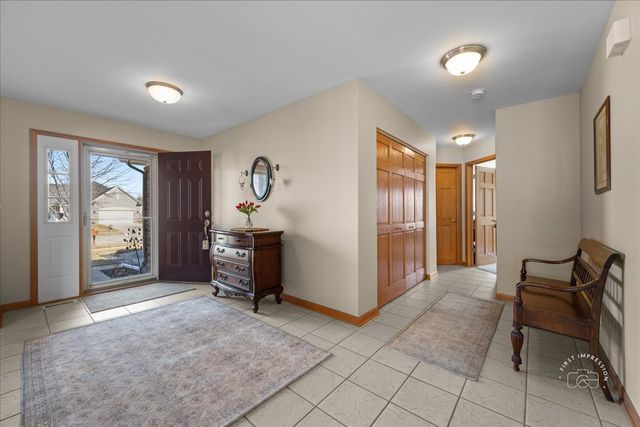 2518 Imgrund Road, North Aurora, IL 60542