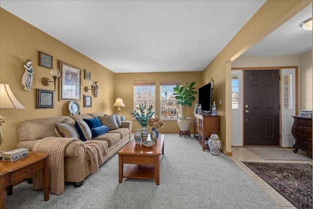 2518 Imgrund Road, North Aurora, IL 60542