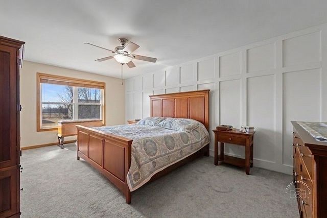 2518 Imgrund Road, North Aurora, IL 60542