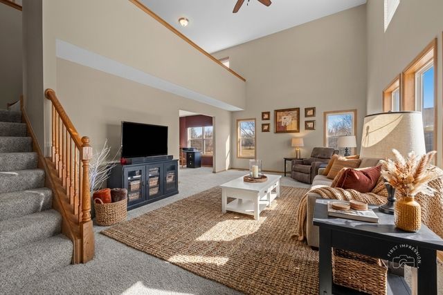 2518 Imgrund Road, North Aurora, IL 60542