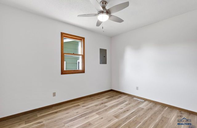 209 SAINT PAUL ST, Rapid City, SD 57701