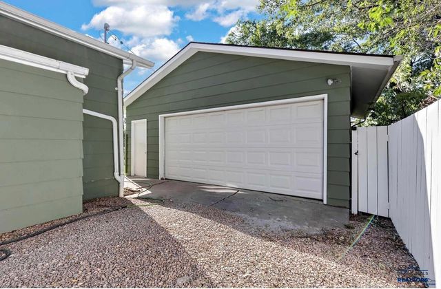 209 SAINT PAUL ST, Rapid City, SD 57701