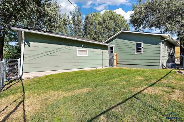 209 SAINT PAUL ST, Rapid City, SD 57701